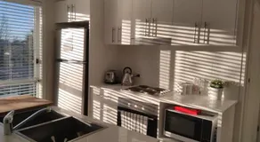 Craig's Place, 2br Short Term Accommodation - Western Sydney Area - Image 2