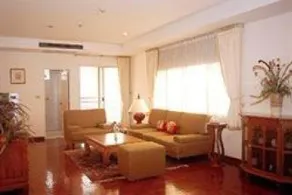 Maple House Executive Apartment - Image 2