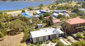 HelloSailor HolidayRental FirePit NBN AppleTV KingBed - Image 2