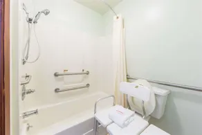 Days Inn West Point  - Image 5