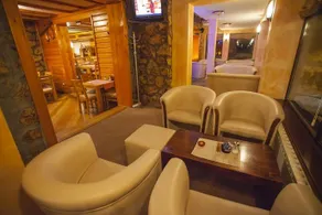 Hotel Board - Image 3