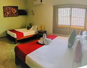El Roble Hotel - Image 5