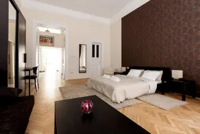Floyd Residence Budapest - Image 4