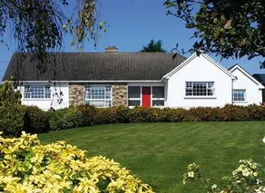 Oldtown Farmhouse - Image 2