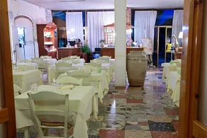 Hotel Giuly - Image 2