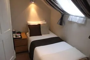 Abbey Cottage Bed and Breakfast - Image 4