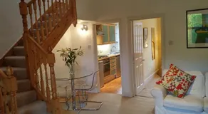Beautiful Bright Colony Property - Image 2