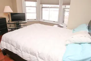 Luxury 2 Bedroom By Rittenhouse - Image 4