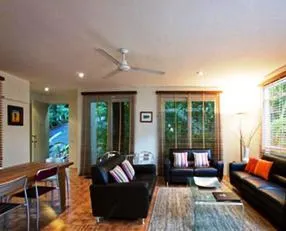 Raintrees Private Holiday Apartment - Image 1