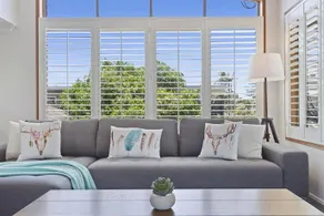 The Beach House On Albatross - Image 4