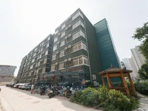 Red Ant Hotel (Xinxiang Normal University Pangdonglai) - Image 4