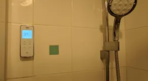 The Wickets 3 bedroom 2 bath free parking & Wi-Fi in very quiet cul-de-sac - Image 2