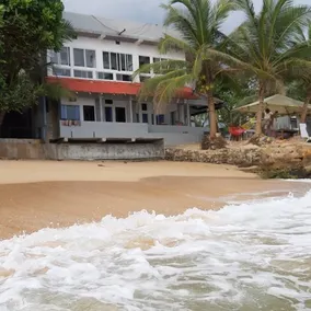 Beach Villa - Image 1