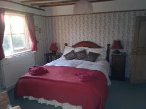 Bower Farm House - Image 4