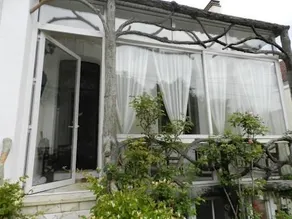 La Maison Biscornue - Image 1