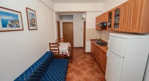 Upper Sea View Apartments - Image 4