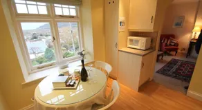 Hurlestone Apartment - Image 3