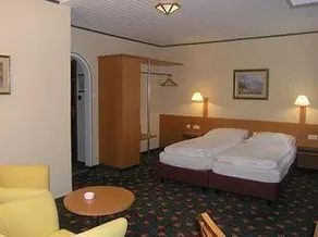 Vital- und Seminarhotel Wienerwald - Image 5
