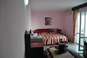 Hotel Meteor - Image 2