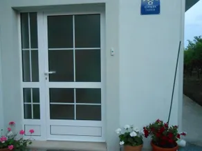 Holiday Home Riverside - Image 2