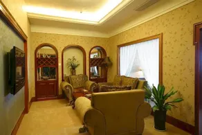 Zhanqiao Prince Hotel - Image 4