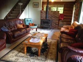 Canobolas Mountain Cabins - Image 2