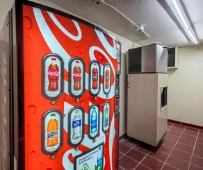 Red Roof Inn & Suites Wyhteville - Image 3