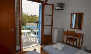 Summer Inn Parikia - Image 4