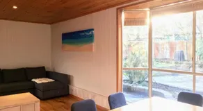 Romantic Getaway with Spa and Wifi - Pet Friendly - Image 2