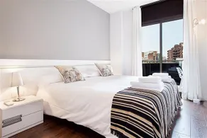 Friendly Rentals Gaudi Dream - Image 5