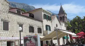 Seafront Apt RIVA Makarska - Image 5