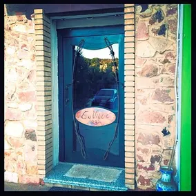 En Ville Bed And Breakfast - Image 3