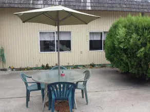 Riviera Motel - Image 2