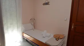 Elegant apartment near the beach - Image 2