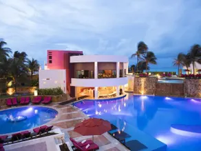 Altitude By Krystal Grand Punta Cancun - All Inclusive - Image 3