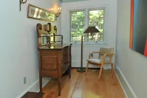 The Bass Manor Bed & Breakfast And Art Museum - Image 5