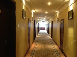 Super Leisure Hotel - Image 4