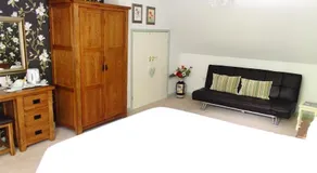 Springfields Bed & Breakfast - Image 5