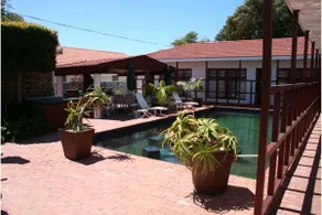 5 Third Avenue Guesthouse - Image 4