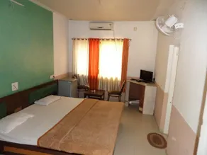 Hotel Ayodhya - Image 5