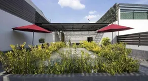 Cozy Apartment with incredible rooftop! (B) - Image 2
