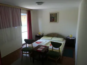 Tiszaligeti Motel & Camping - Image 4