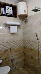 Lakehills Serviced Apartment - Image 5