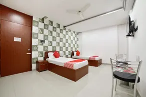 Hotel Trisha by OYO Rooms - Image 5