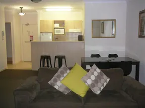 Dragonfly Apartment on Regal - Image 4