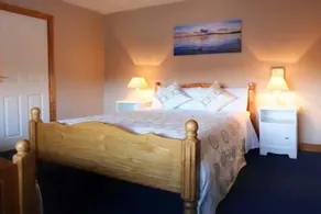 McCarthy's Lodge B&B - Image 2