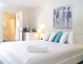 Aqua Hotel - Image 3