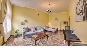 Wine Cellar Boutique Apartment - Image 3