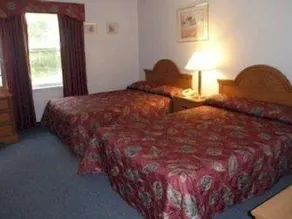 Econo Lodge Inn & Suites - Image 4