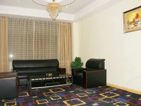 80 City Express Hotel - Image 5